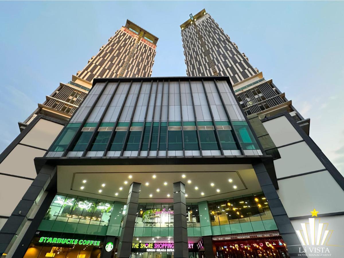 The Shore Hotel & Residences By La Vista Malacca Extérieur photo