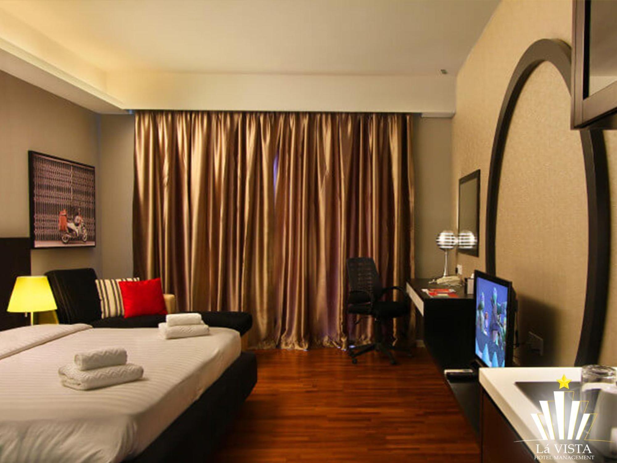 The Shore Hotel & Residences By La Vista Malacca Extérieur photo