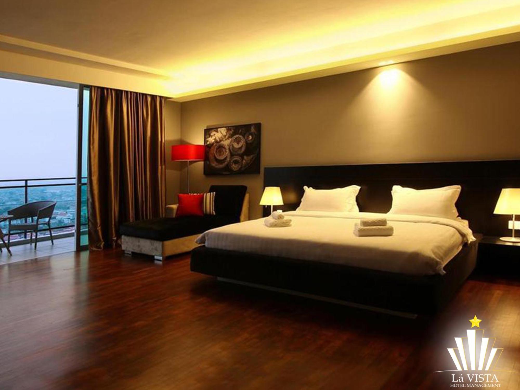 The Shore Hotel & Residences By La Vista Malacca Extérieur photo