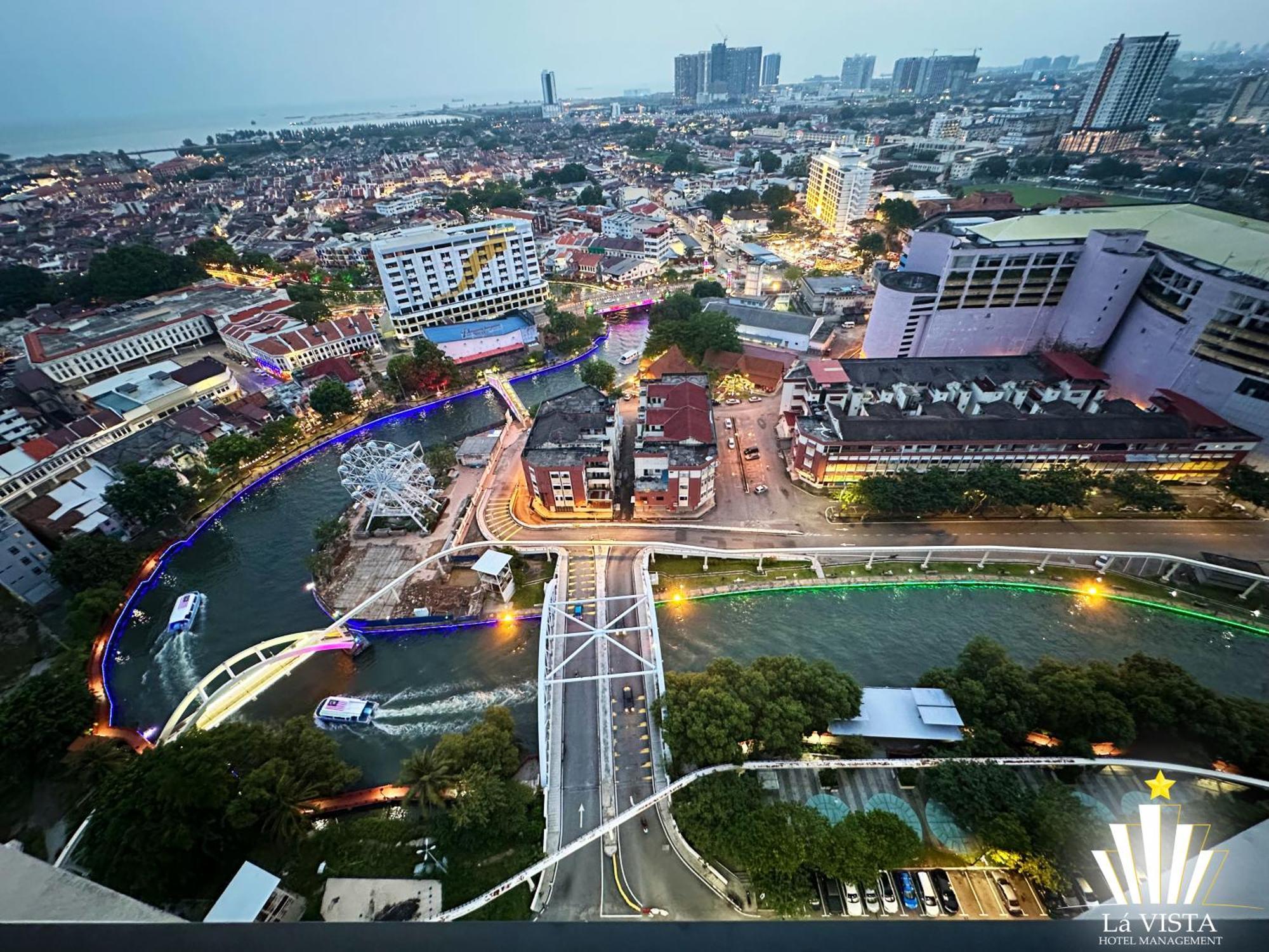The Shore Hotel & Residences By La Vista Malacca Extérieur photo